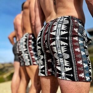 Wai Wear Anothai Kon Mens Shorts XL Summer Tribal Print.